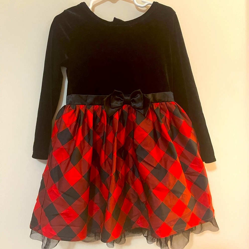 Girls velvet dress